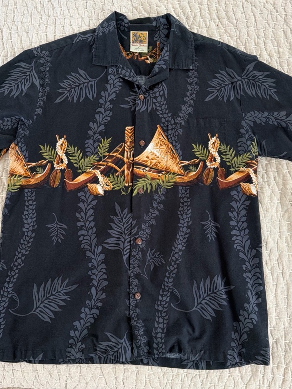 Men's Black Tropical Canoe Print Short-Sleeve Button-Down Shirt